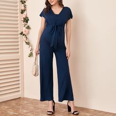 Комбинезон с поясом и майкой для беременных Shein
