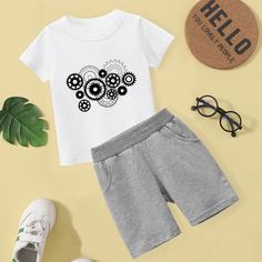 Шорты и футболка с принтом для мальчиков Shein