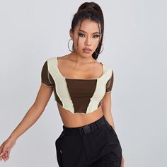 Контрастная короткая футболка Shein