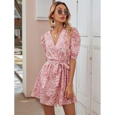 Платье с пышным рукавом, поясом и v-образным воротником Shein