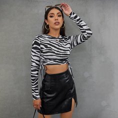 Короткая футболка в полоску зебры на кулиске Shein