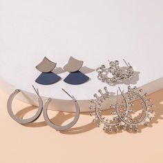 4 пары контрастные геометрические серьги-подвески Shein