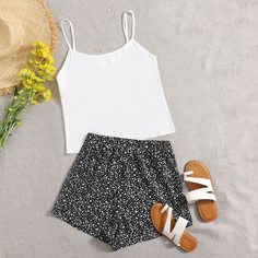 Однотонный топ и шорты с принтом Shein