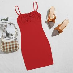 Платье на бретелях с узлом Shein