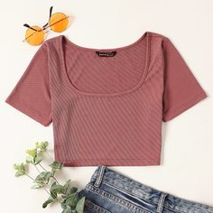 Вязаная короткая футболка в рубчик Shein