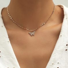 Ожерелье с бабочкой Shein