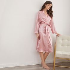 Атласный ночной халат с поясом Shein
