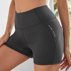 буква Спортивные шорты Shein