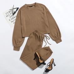 Однотонный пуловер и спортивные брюки Shein