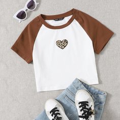 Футболка с узором сердечка Shein