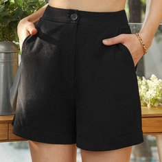 Однотонные шорты с карманом Shein