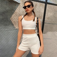 Однотонная короткая майка и шорты Shein