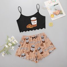 Пижама на бретельках с мультипликационным принтом Shein