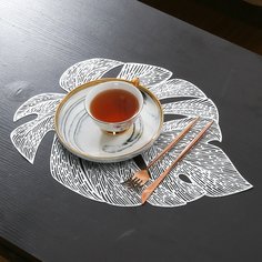 1шт нескользящий коврик для столовых приборов в форме листвы Shein