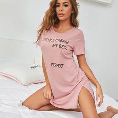 Разрез Лозунг Повседневный Домашнее платье Shein