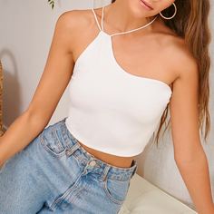 Однотонный короткий топ на одно плечо Shein