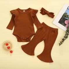 Боди с оборкой, брюки-клеш и повязка на голову для девочек Shein