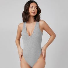 Однотонное боди с глубоким воротником Shein