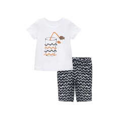 Футболка с мультипликационным принтом и шорты с шевронным принтом для мальчиков Shein