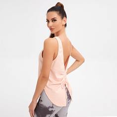 Спортивная майка со сборкой и вырезом на спине на кулиске Shein