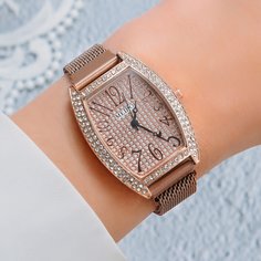 Кварцевые часы со стразами Shein