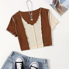 Контрастная короткая футболка с U-образным воротником Shein