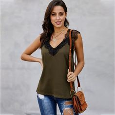 Кружевной топ с вышивкой цветными блоками Shein