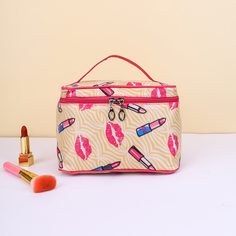 Косметичка с узором помады Shein