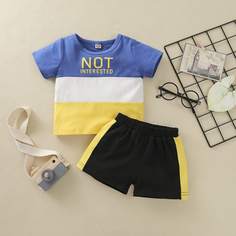 Контрастная футболка с текстовым принтом и шорты для мальчиков Shein