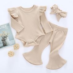 Боди с оборкой & брюки-клеш & повязка на голову для девочек Shein