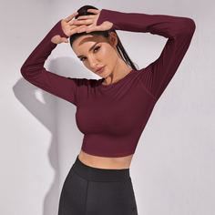 Короткая спортивная футболка с отверстием для большего пальца Shein