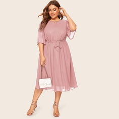 Платье размера плюс с поясом Shein