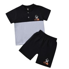 Шорты и футболка с оригинальным принтом для мальчиков Shein