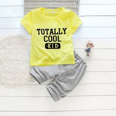 Шорты и футболка с текстовым принтом для мальчиков Shein