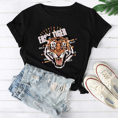 Животный Повседневный Футболки Shein