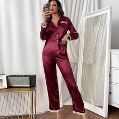 Атласная пижама с кружевом Shein