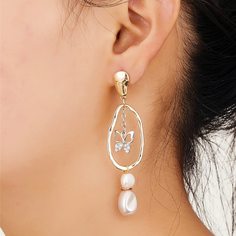 Серьги-подвески с бабочкой и искусственными жемчугами Shein