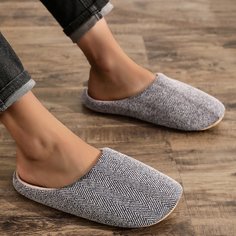 Мужские тапочки Shein
