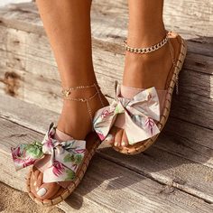 Сандалии с бантом Shein
