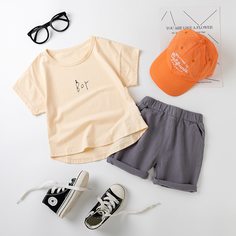 Шорты и футболка с текстовым принтом для мальчиков Shein