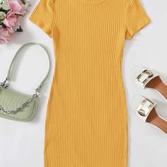 Однотонное трикотажное облегаюшее платье Shein