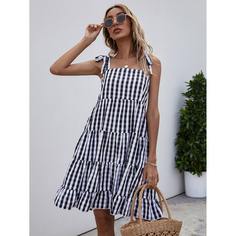 Платье на бретельках в клетку Shein