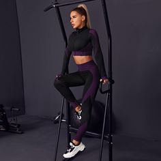 Контрастный спортивный свитшот и леггинсы Shein