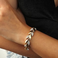 Браслет со стразами Shein