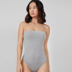 Однотонное боди без бретелек Shein