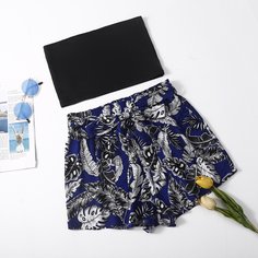 Однотонный топ и шорты с поясом Shein