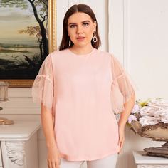 Футболка размера плюс с сетчатым рукавом Shein