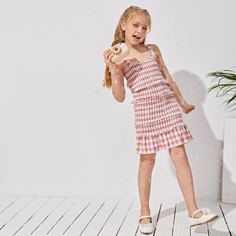 Платье в клетку на бретелях для девочек Shein