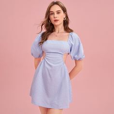 Платье в клетку с пышными рукавами Shein