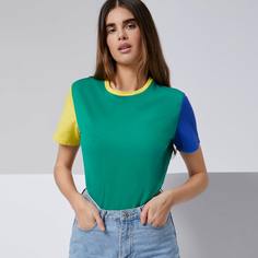 Контрастная футболка с круглым воротником Shein